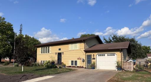 1301 Rose Street, Lisbon, ND 58054