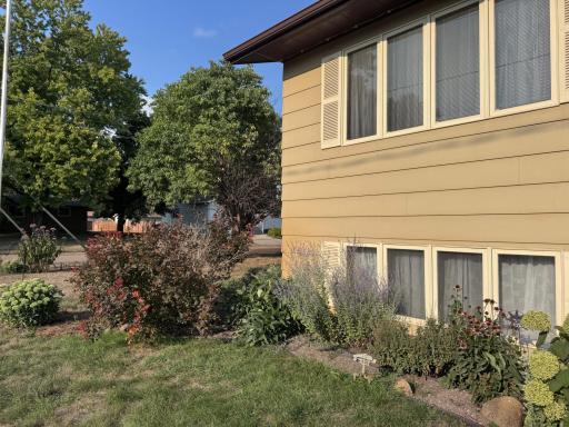 1301 Rose Street, Lisbon, ND 58054