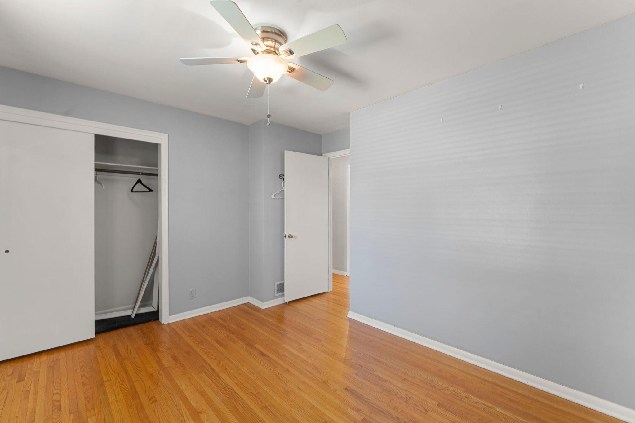 18-web-or-mls-806 89th Ave NE-38.jpg