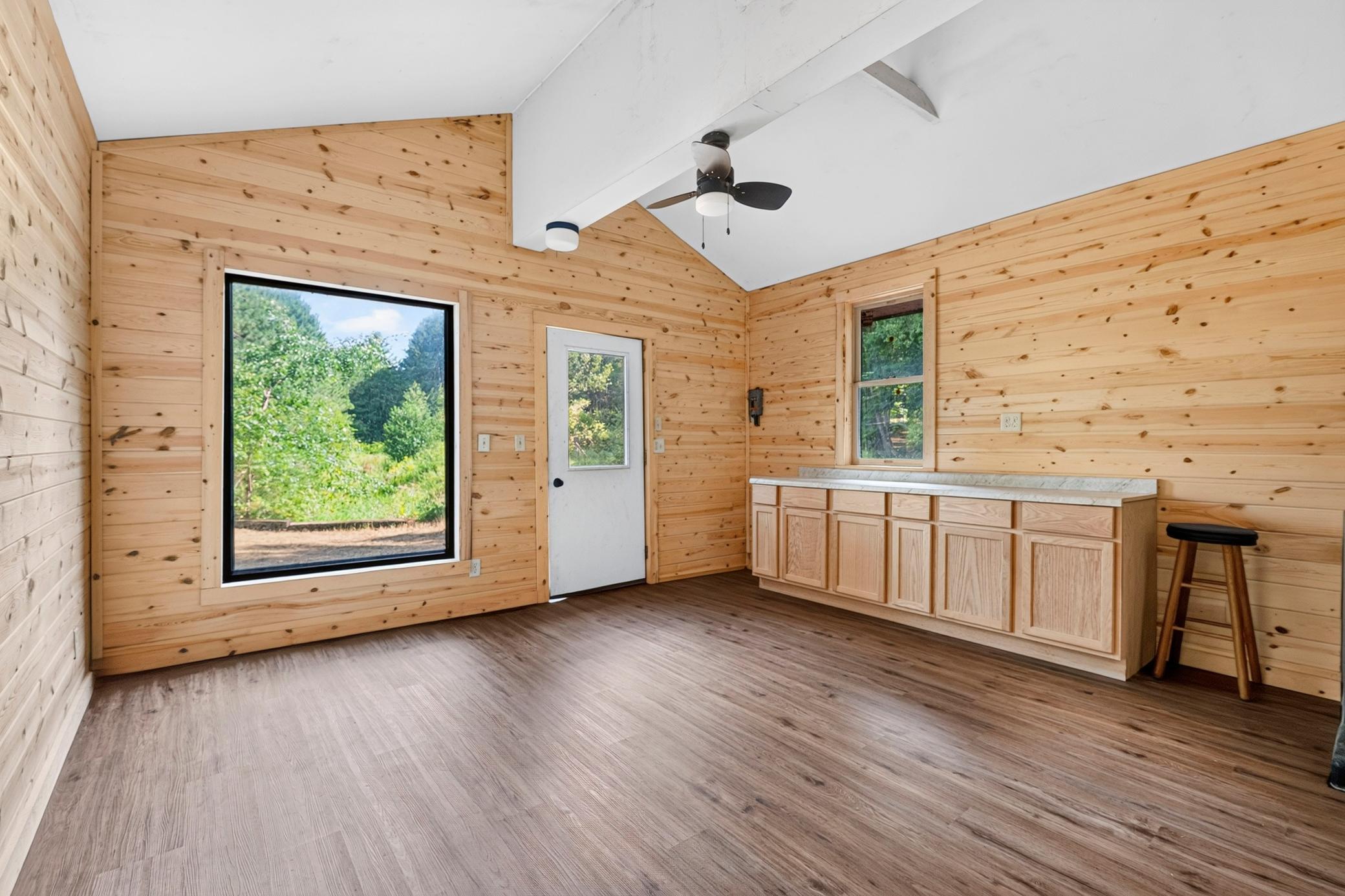 Swiss-Chalet-Rd-44.jpg