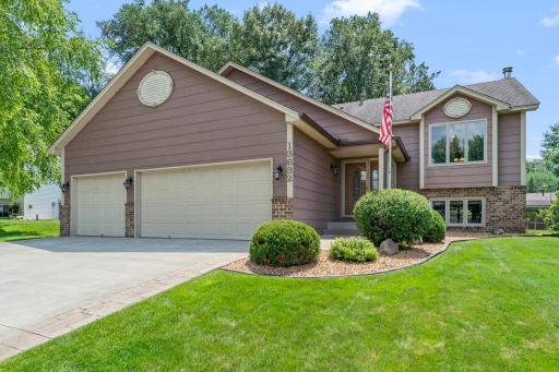 13632 Bryant Place S, Burnsville, MN 55337