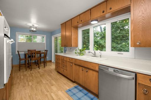 261 6th Street S, Bayport, MN 55003
