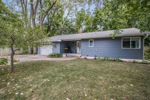 261 6th Street S, Bayport, MN 55003