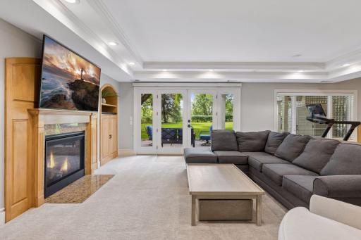 18692 Erin Bay, Eden Prairie, MN 55347