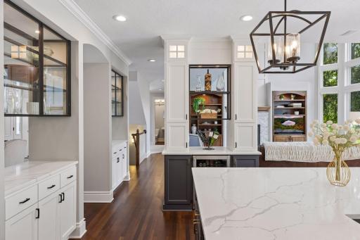 18692 Erin Bay, Eden Prairie, MN 55347