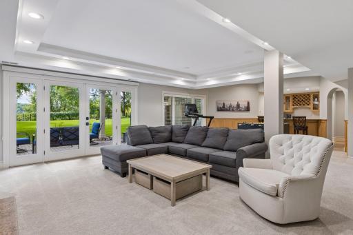18692 Erin Bay, Eden Prairie, MN 55347
