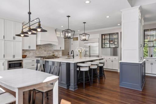 18692 Erin Bay, Eden Prairie, MN 55347
