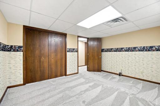 2000 9th Street SW, Austin, MN 55912