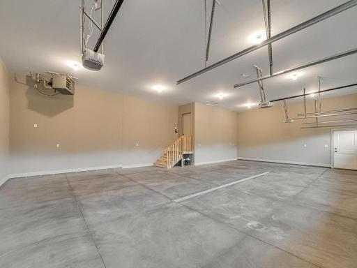 039-005-Garage-1024x768.jpg