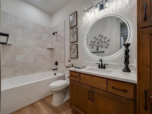019-084-Bathroom-1024x768.jpg