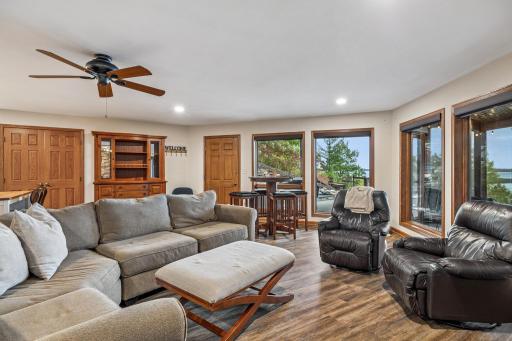 10568 Pine Song Drive SW, Nisswa, MN 56468