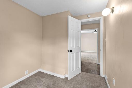 1097 Suburban Avenue, Saint Paul, MN 55106