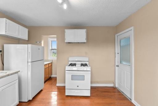 1097 Suburban Avenue, Saint Paul, MN 55106
