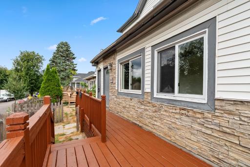 1097 Suburban Avenue, Saint Paul, MN 55106
