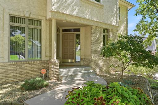 14817 Summit Oaks Drive, Burnsville, MN 55337