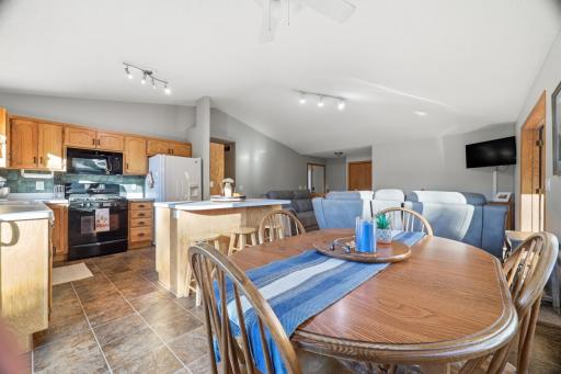 Kitchen/dining/living/foyer view