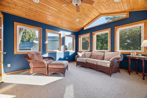 Vaulted ceiling sunroom on the main level