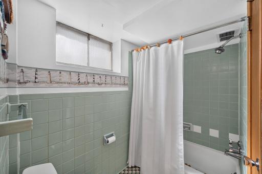 2220 Cardinal Place, Saint Paul, MN 55119