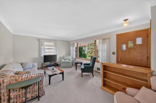 2220 Cardinal Place, Saint Paul, MN 55119