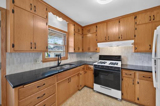 2220 Cardinal Place, Saint Paul, MN 55119