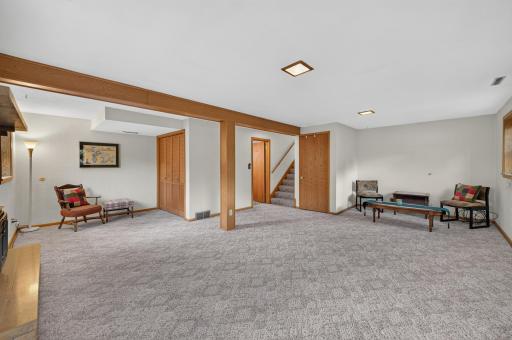 2220 Cardinal Place, Saint Paul, MN 55119