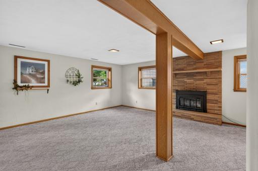 2220 Cardinal Place, Saint Paul, MN 55119