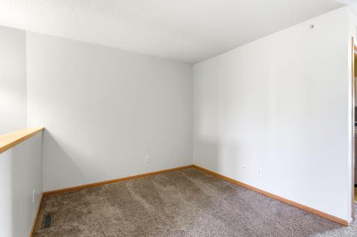 17-web-or-mls-13729-Atrium-Ave-2202-17.jpg