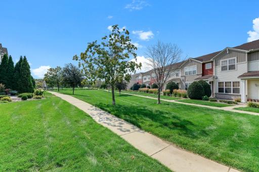 37-web-or-mls-13729-Atrium-Ave-2202-37.jpg