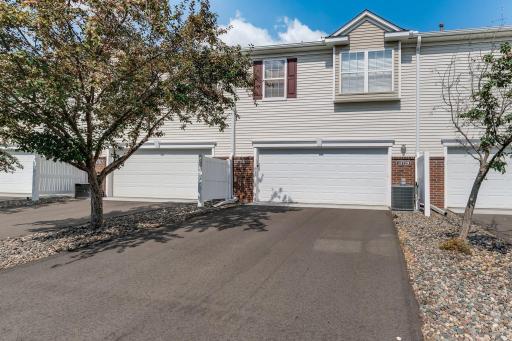 35-web-or-mls-13729-Atrium-Ave-2202-35.jpg