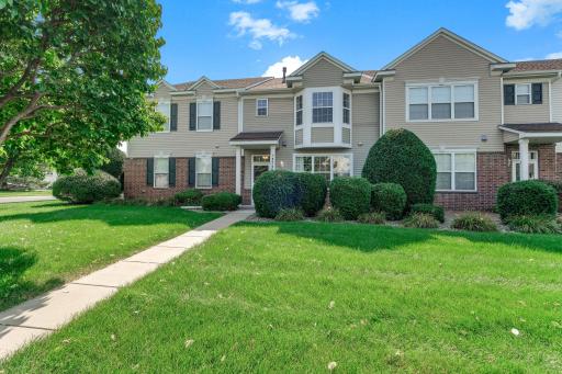 2-web-or-mls-13729-Atrium-Ave-2202-02.jpg