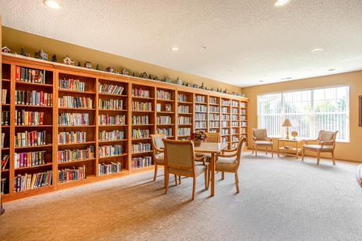 Settle in with a good book in the buildingâs inviting library, featuring extensive built-in bookshelves, comfortable seating, and abundant natural light.