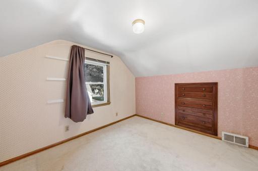 4th Bedroom-upper level