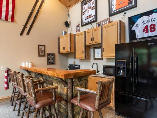 31928 Log Home Drive, Walker, MN 56461