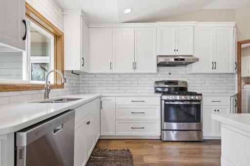 19331 Baldwin Street NW, Elk River, MN 55330