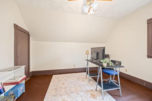 4th Bedroom or use for an Office.