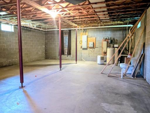 Egress window. High ceilings