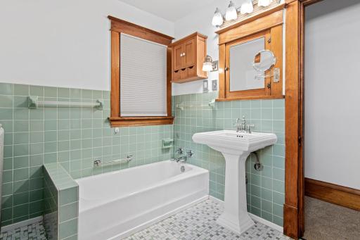 818 Delaware Ave, St Paul, MN-23.jpg