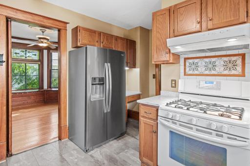 Gas range & SS fridge