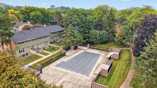 109 Windsor Lane, New Brighton, MN 55112