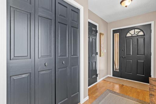 1400 Field Creek Cir, Victoria-2.jpg