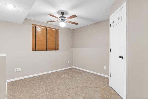 1400 Field Creek Cir, Victoria-17.jpg