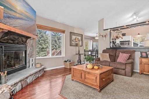 1400 Field Creek Cir, Victoria-5.jpg