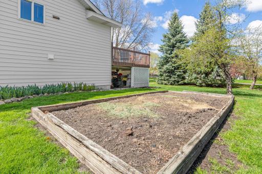 1400 Field Creek Cir, Victoria-40.jpg