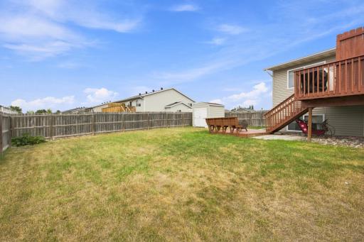Massive pie-shaped yard