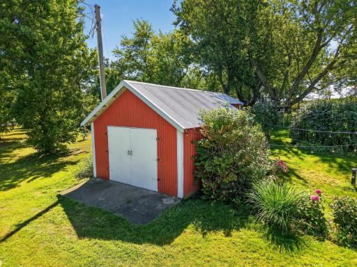 6119 County Road 10 SE, Dover, MN 55929