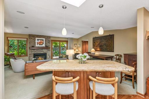 1900 Lanewood Lane N, Plymouth, MN 55447