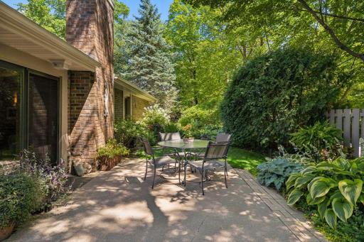 1900 Lanewood Lane N, Plymouth, MN 55447