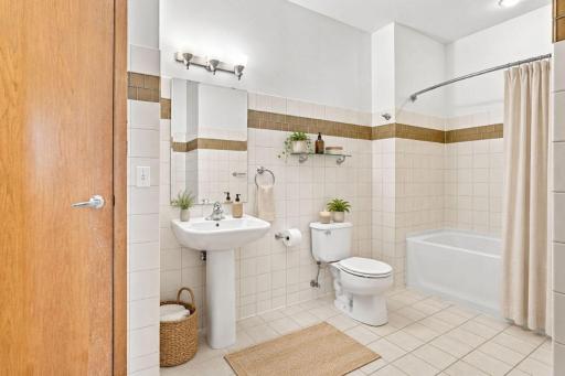 1701 Madison Street NE, 310, Minneapolis, MN 55413