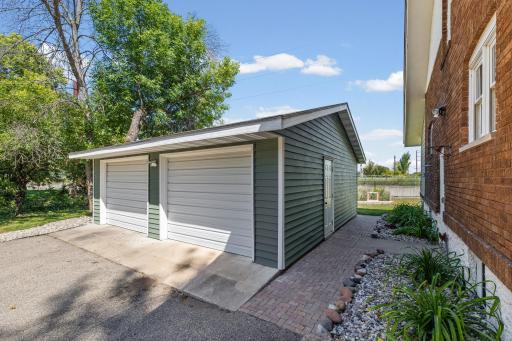 3310 Chaska Boulevard, Chaska, MN 55318