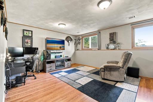 635 23rd Street NE, Owatonna, MN 55060